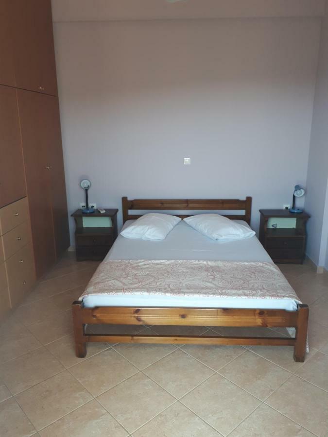 Mina Apartments Zacharo Bagian luar foto