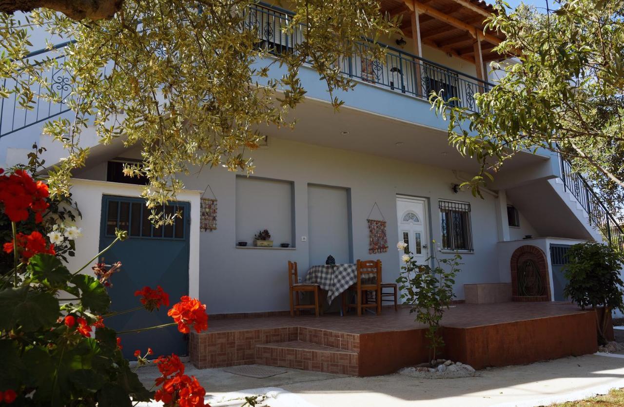 Mina Apartments Zacharo Bagian luar foto